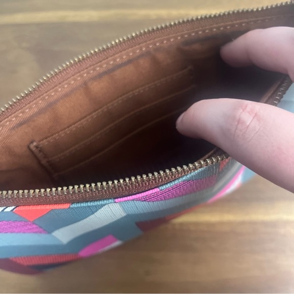 Fossil RFID Pouch Clutch Wallet Geometric Chevron Multi Color - Picture 6 of 8